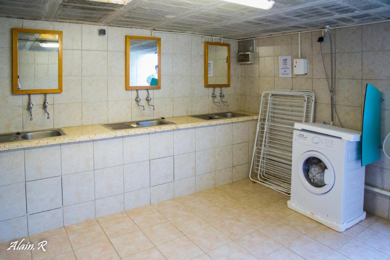 Paradise Challets And Camping Otel Sarrecave Dış mekan fotoğraf
